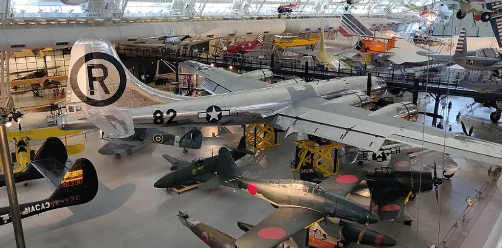 Air and Space Museum Steven F. Udvar-Hazy Center