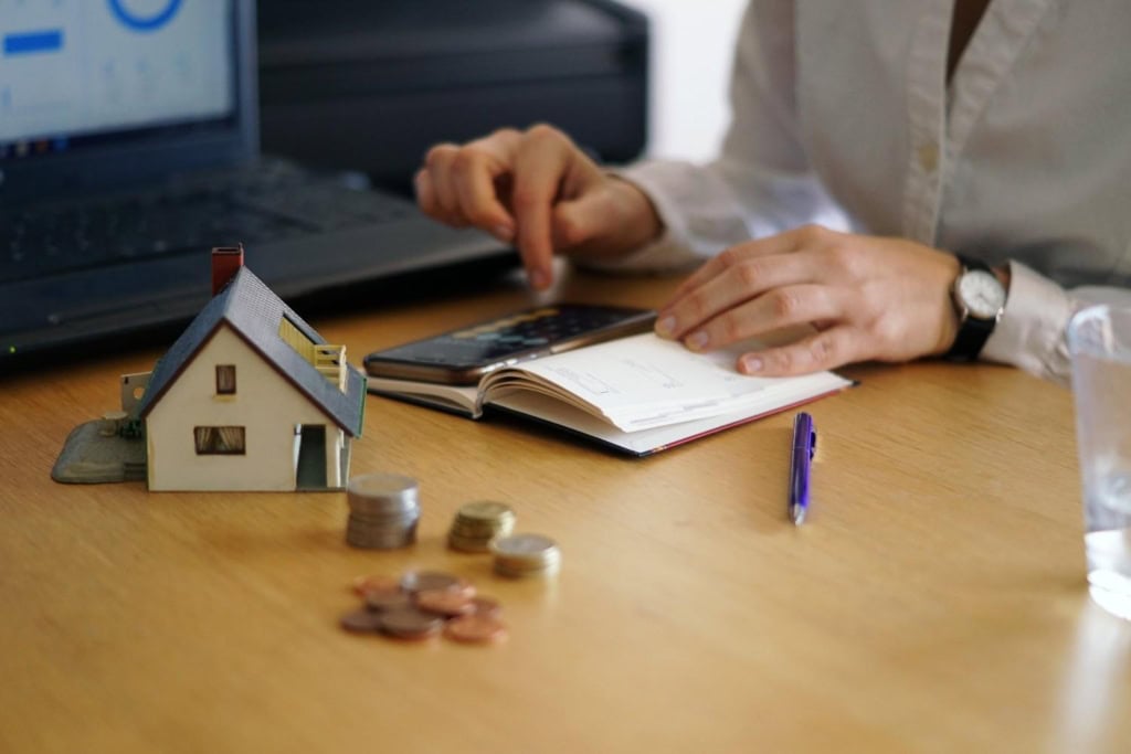 Moving on a Budget: How to Cut Costs Without Cutting Corners